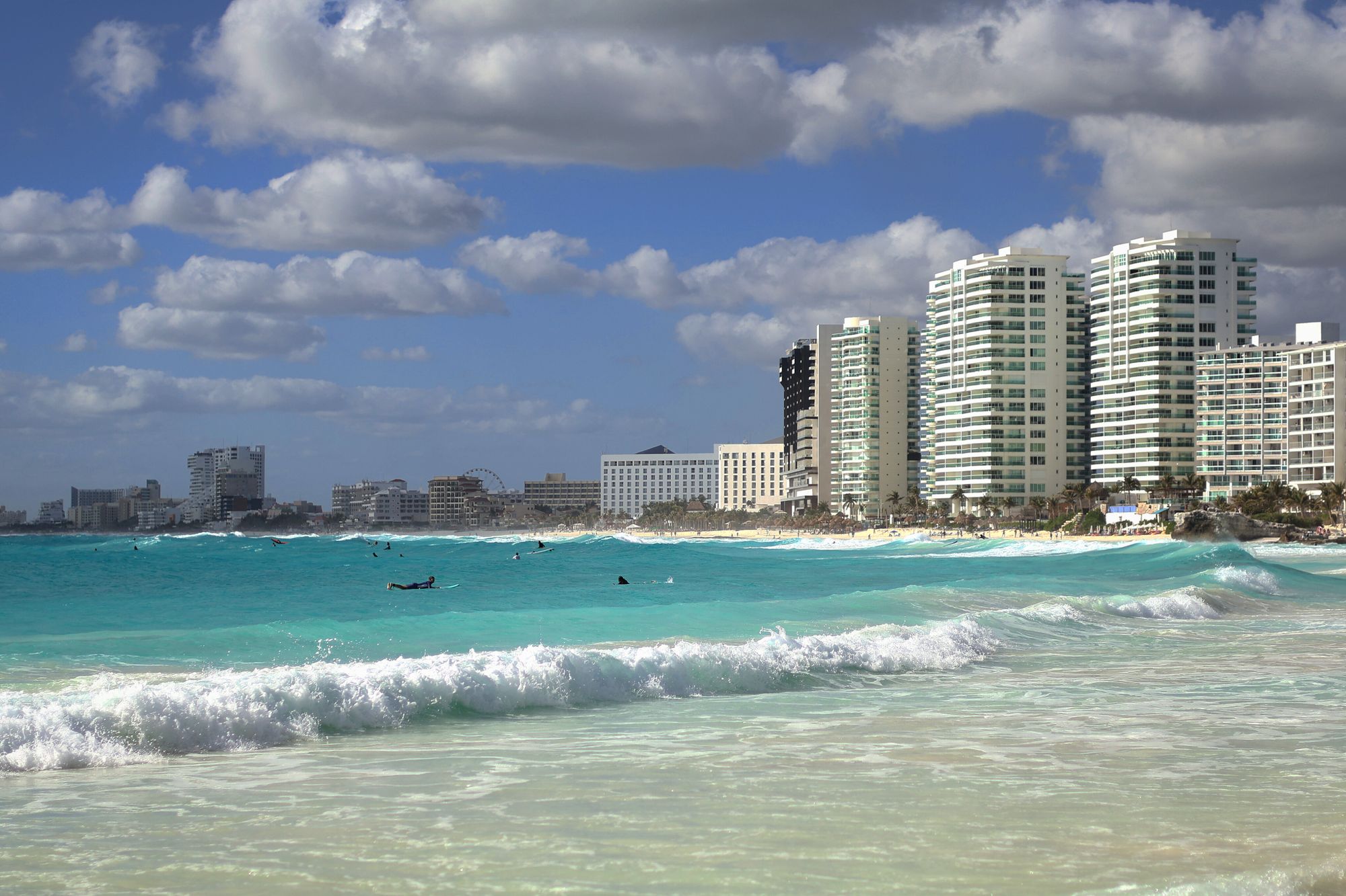 Olas frente a Cancún